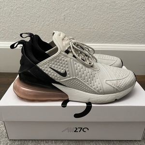 Nike | Women’s Air Max 270 SE